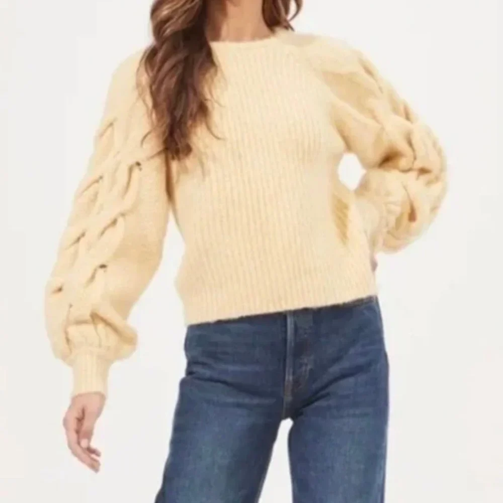 ASTR the Label Lizette Sweater